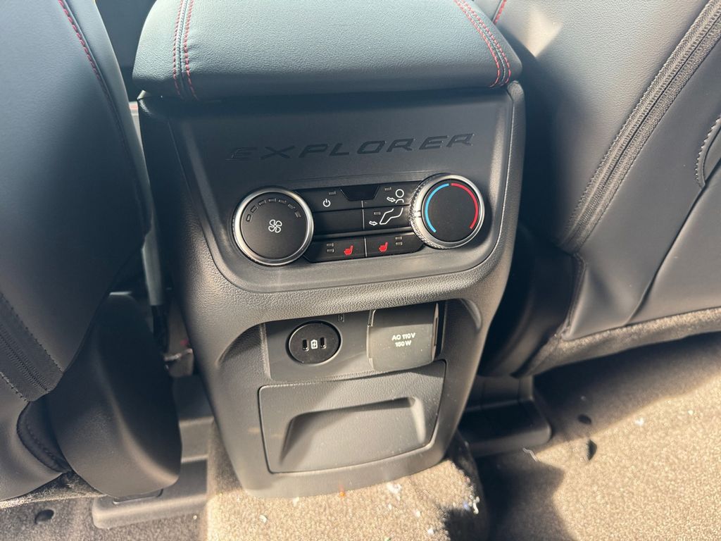 2026 Ford Explorer ST - Photo 23