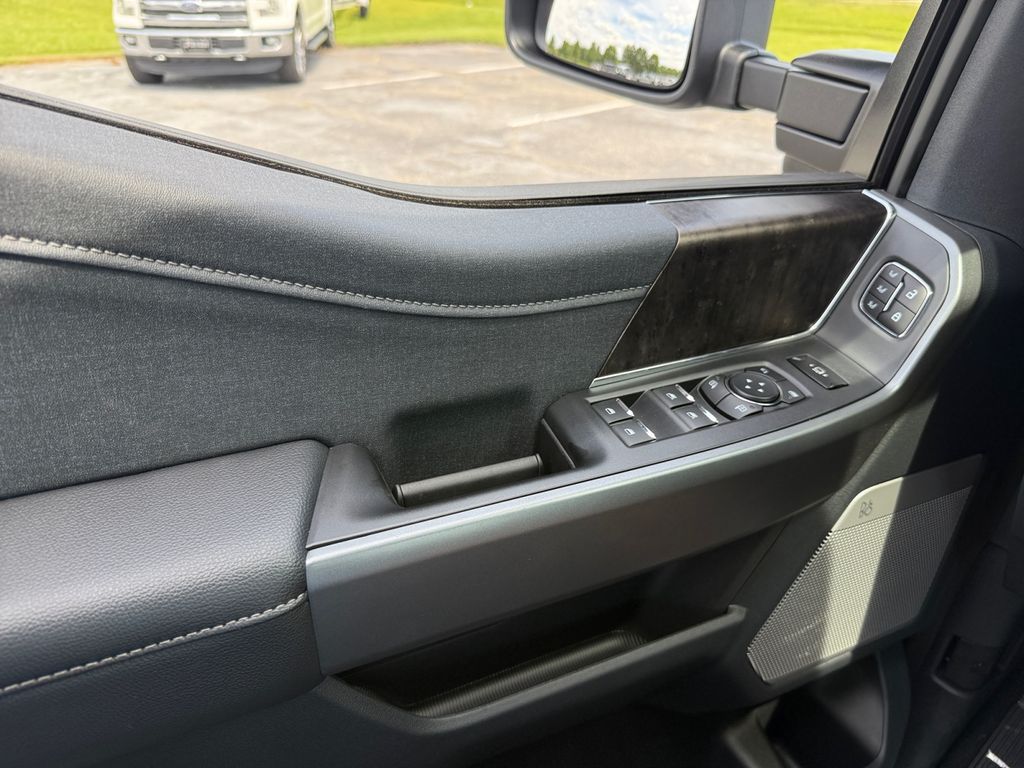 2026 Ford F-350 Super Duty Lariat - Photo 29