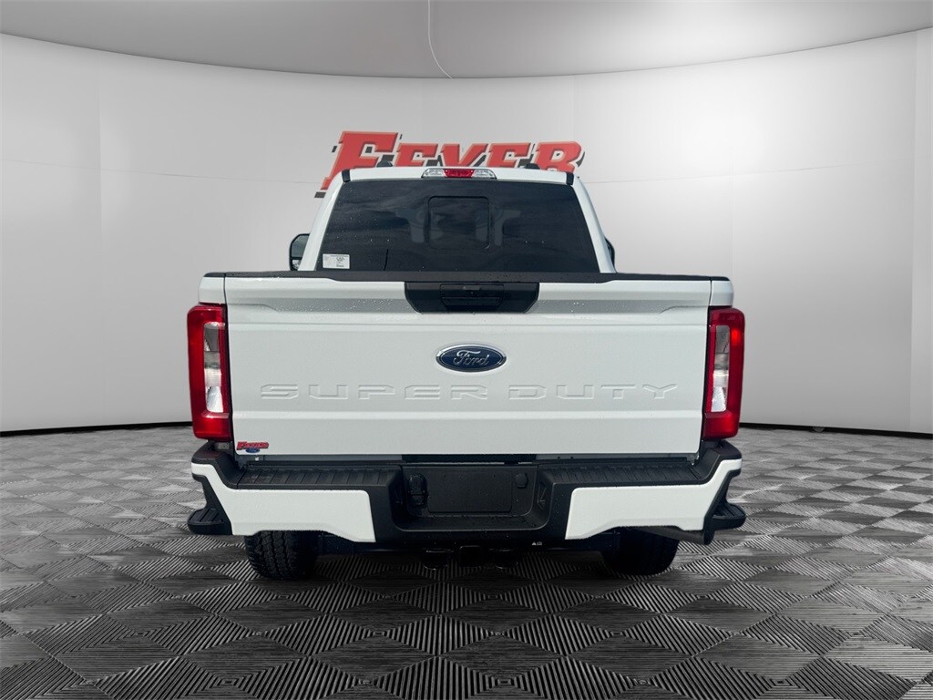 2026 Ford F-250 photo 3