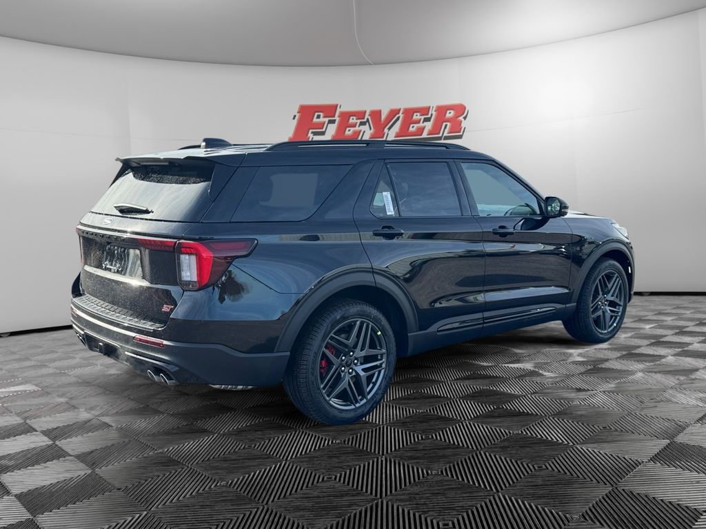 2026 Ford Explorer ST - Photo 7