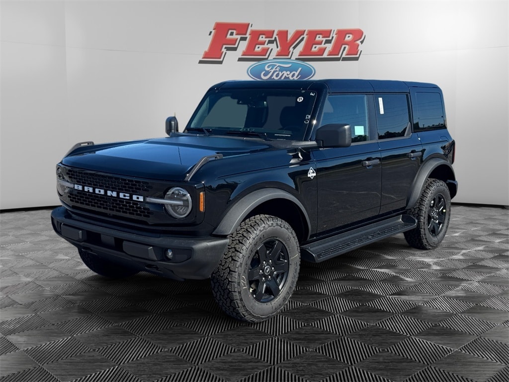 2025 Ford Bronco 4-Door Outer Banks's photo