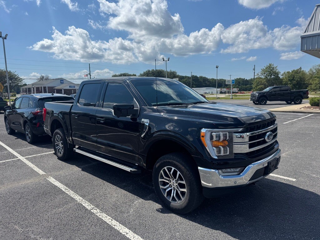 2022 Ford F-150 Lariat photo 2