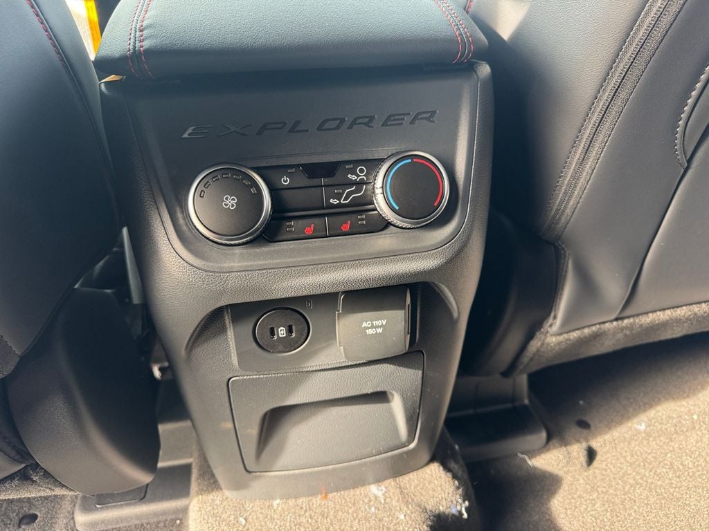 2026 Ford Explorer ST - Photo 21