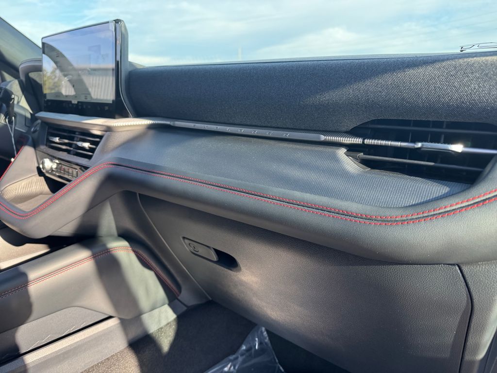 2026 Ford Explorer ST - Photo 24