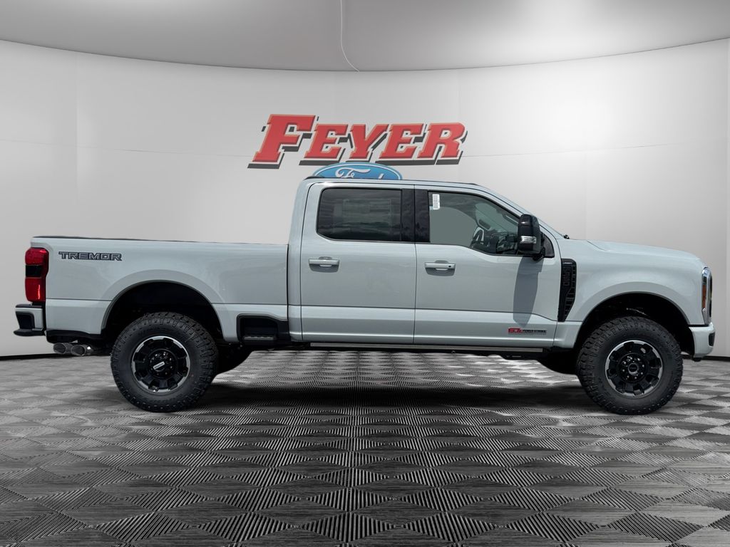 2026 Ford F-350 Super Duty Lariat - Photo 6