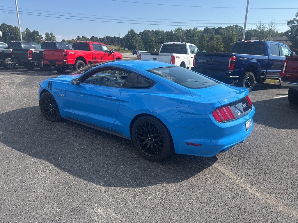 2017 Ford Mustang GT photo 2