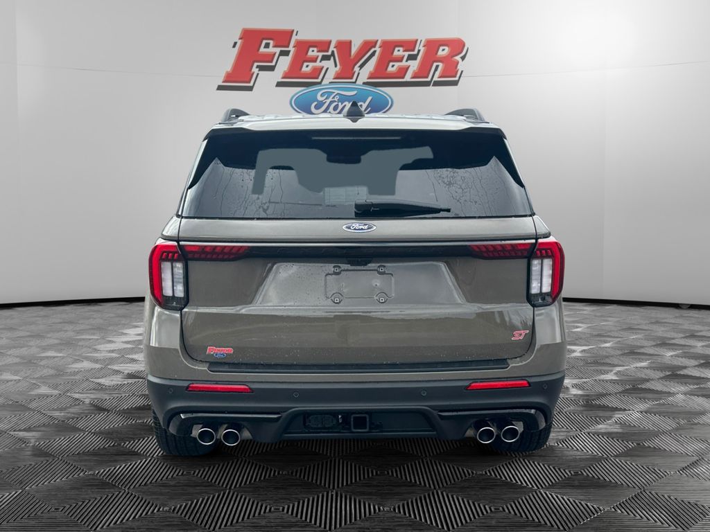 2026 Ford Explorer ST - Photo 6