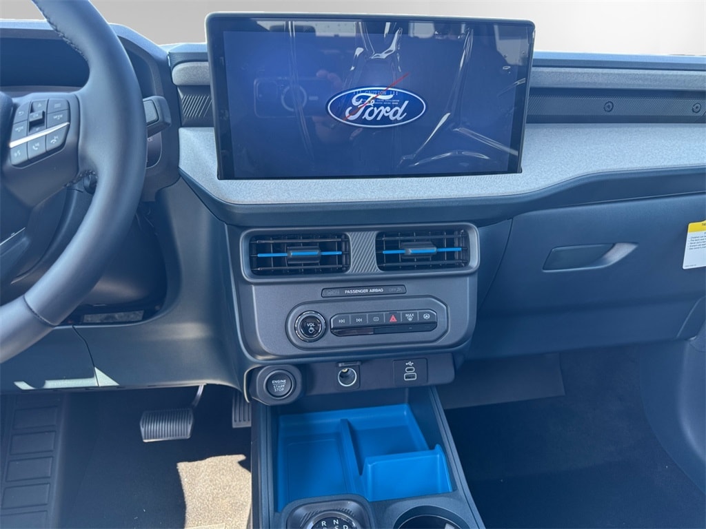 2025 Ford Maverick XLT - Photo 11