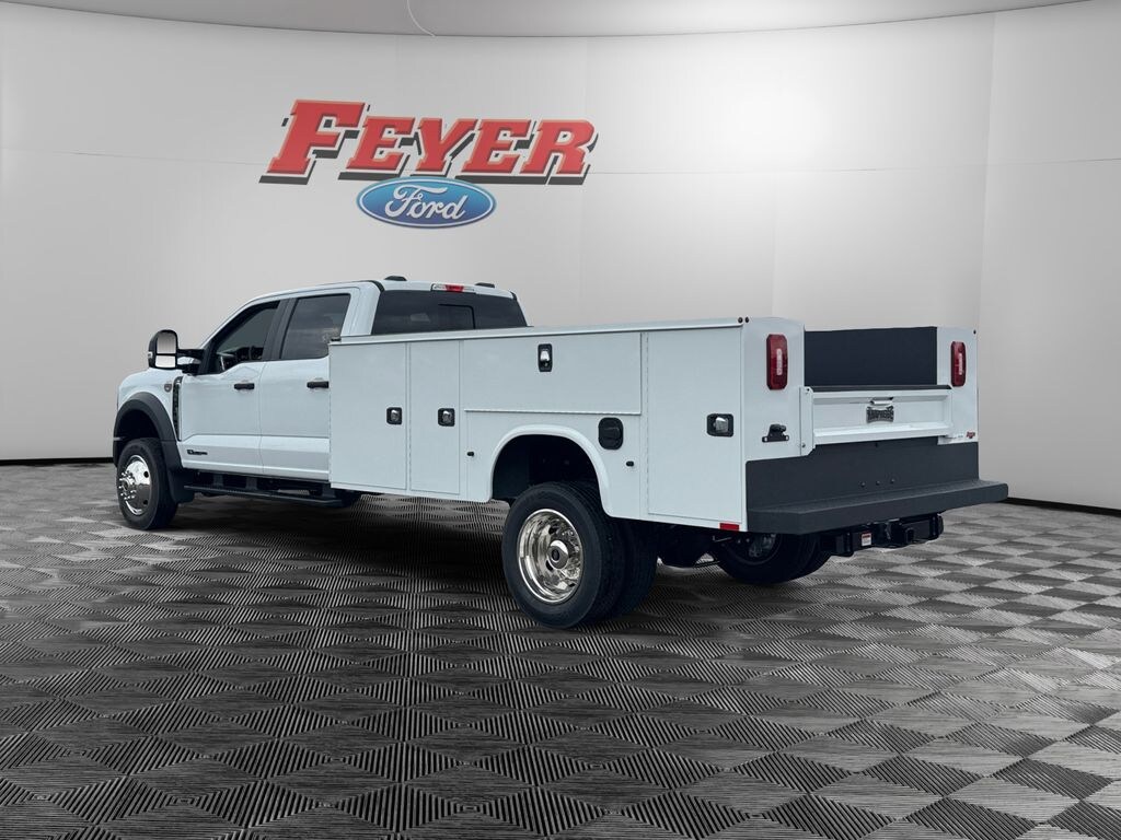 New 2026 Ford Super Duty F-450 XL w/Knapheide Service Body Chassis