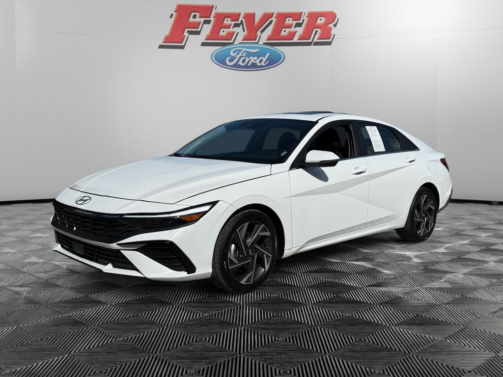  Hyundai Elantra