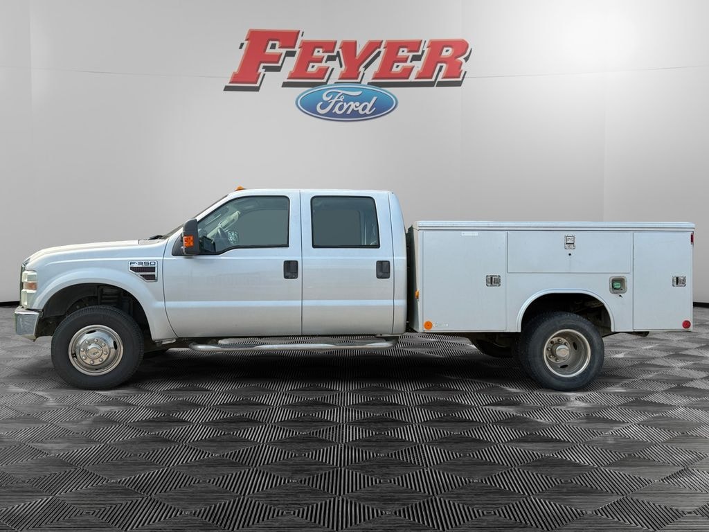 Used 2008 Ford F-350SD XLT Chassis