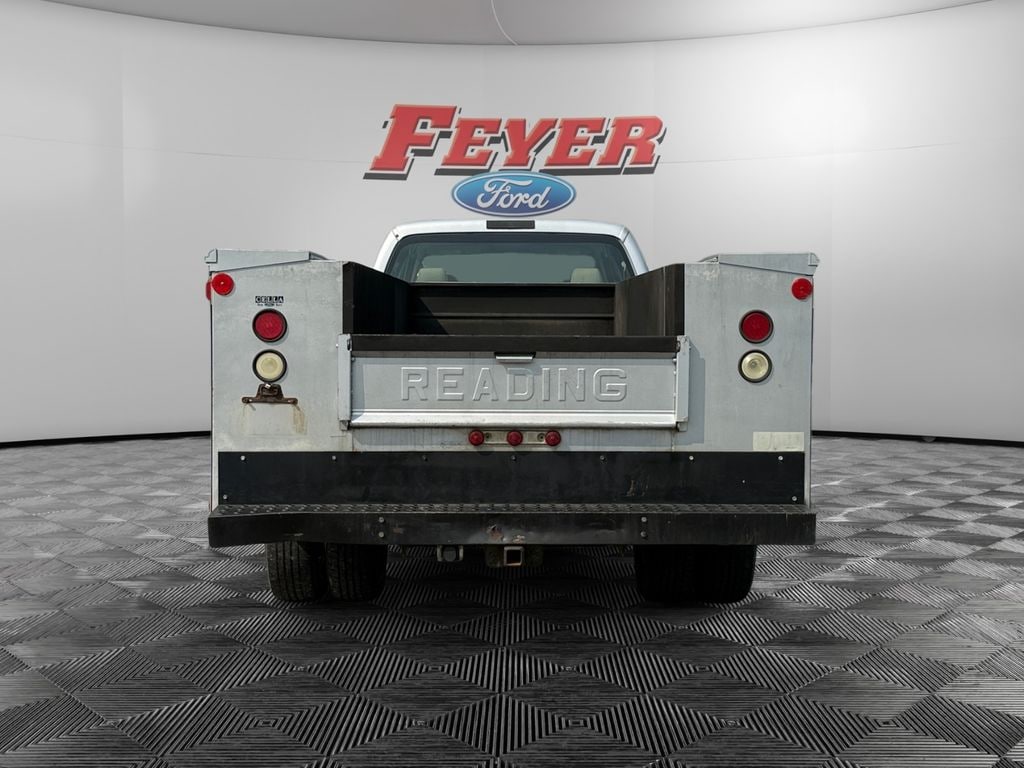 Used 2008 Ford F-350SD XLT Chassis
