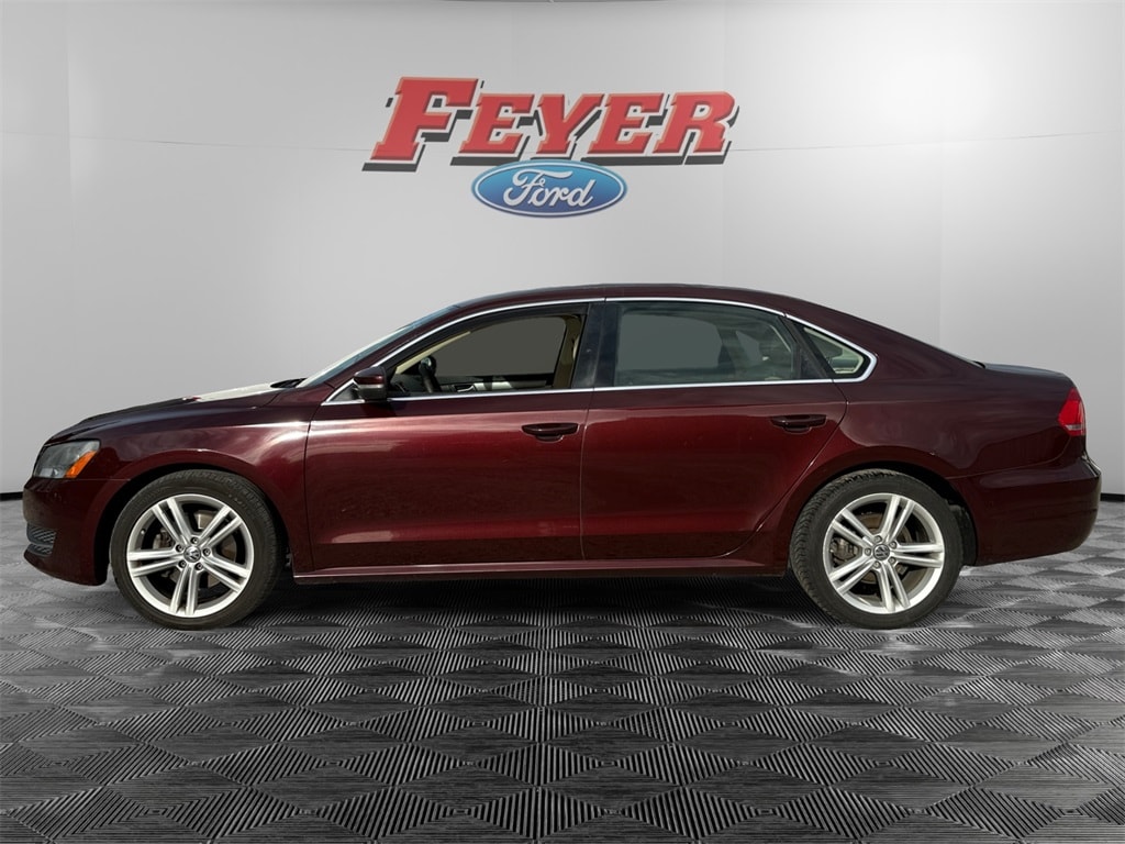 Used 2014 Volkswagen Passat 1.8T SE Sedan