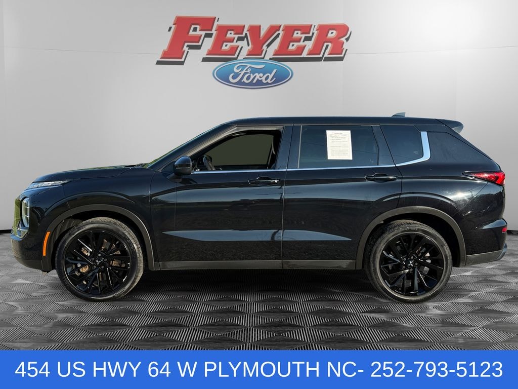 Used 2022 Mitsubishi Outlander SE SUV