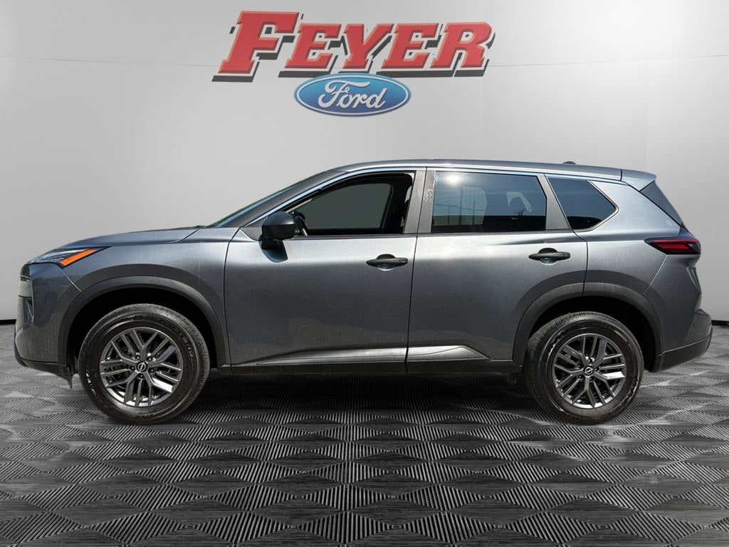 Used 2024 Nissan Rogue S SUV