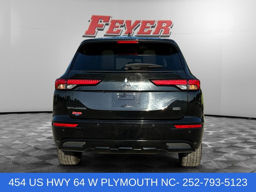 Used 2022 Mitsubishi Outlander SE SUV