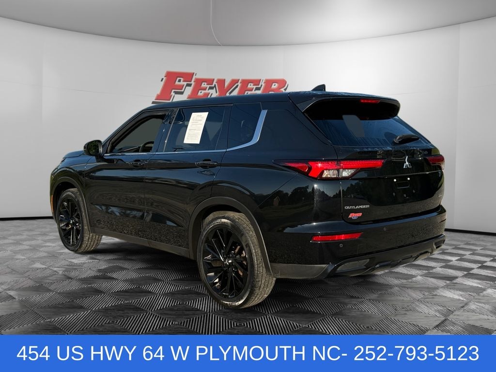 Used 2022 Mitsubishi Outlander SE SUV