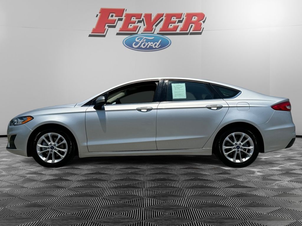 Used 2019 Ford Fusion SE Sedan