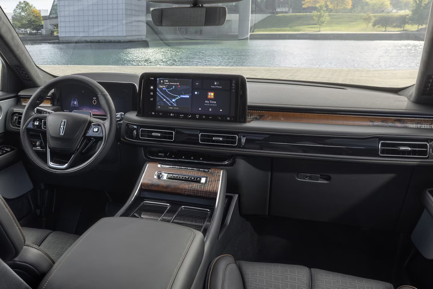 2025 Lincoln Aviator Interior - Feyer Ford