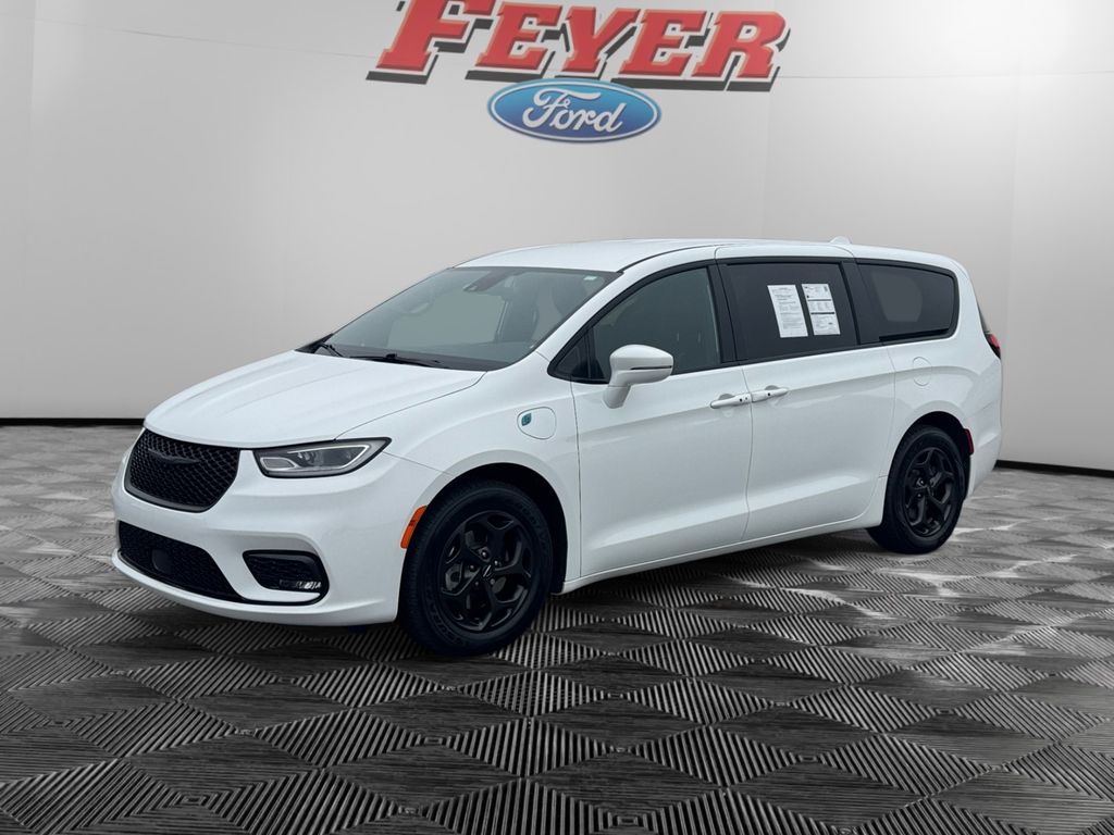 2022 Chrysler Pacifica Hybrid
