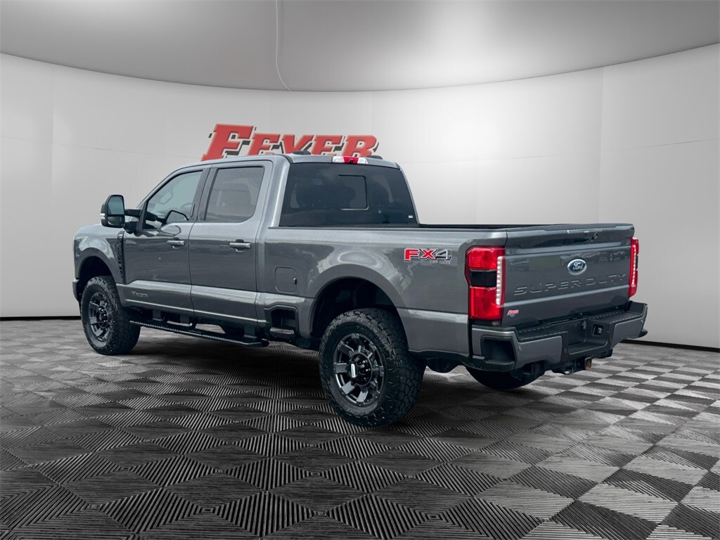 2023 Ford F-250 photo 3