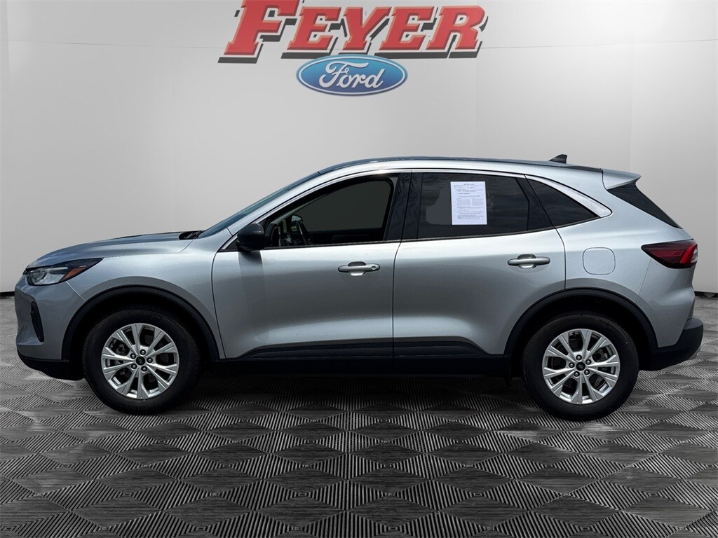 2023 Ford Escape Active photo 2