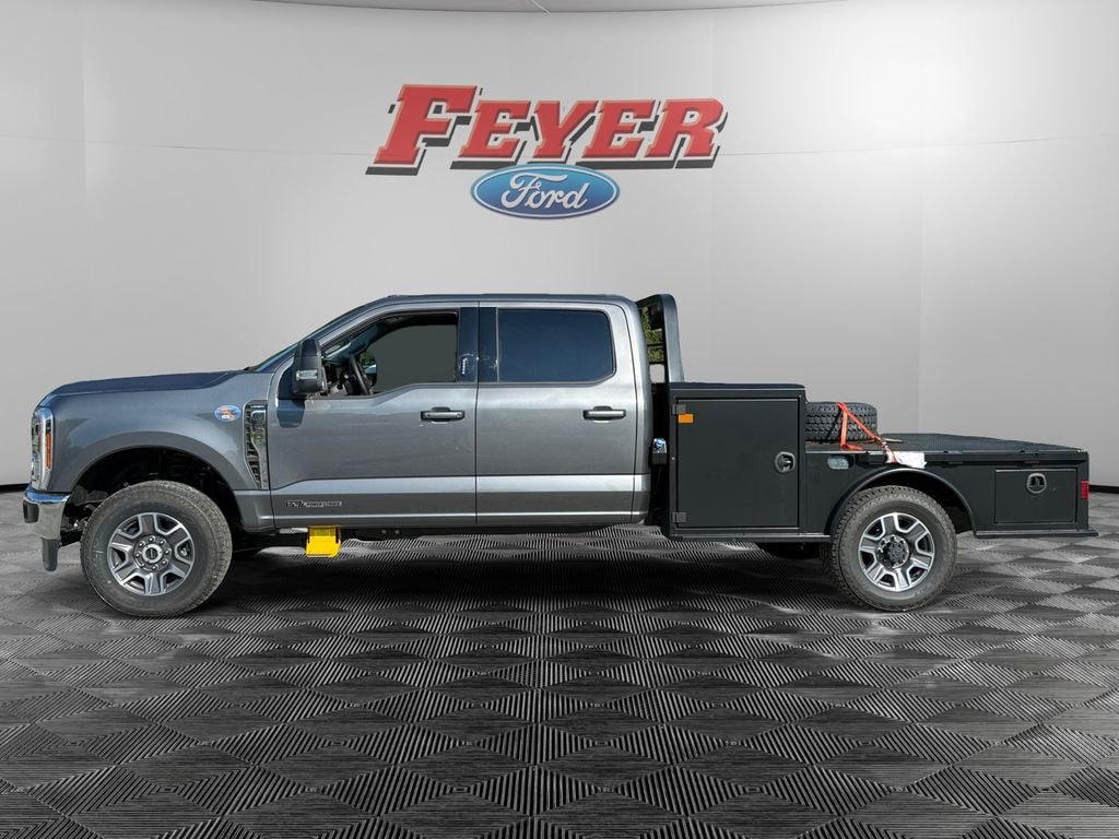 New 2026 Ford Super Duty F-350 Lariat w/NXG XSD 9' Hauler Body Chassis