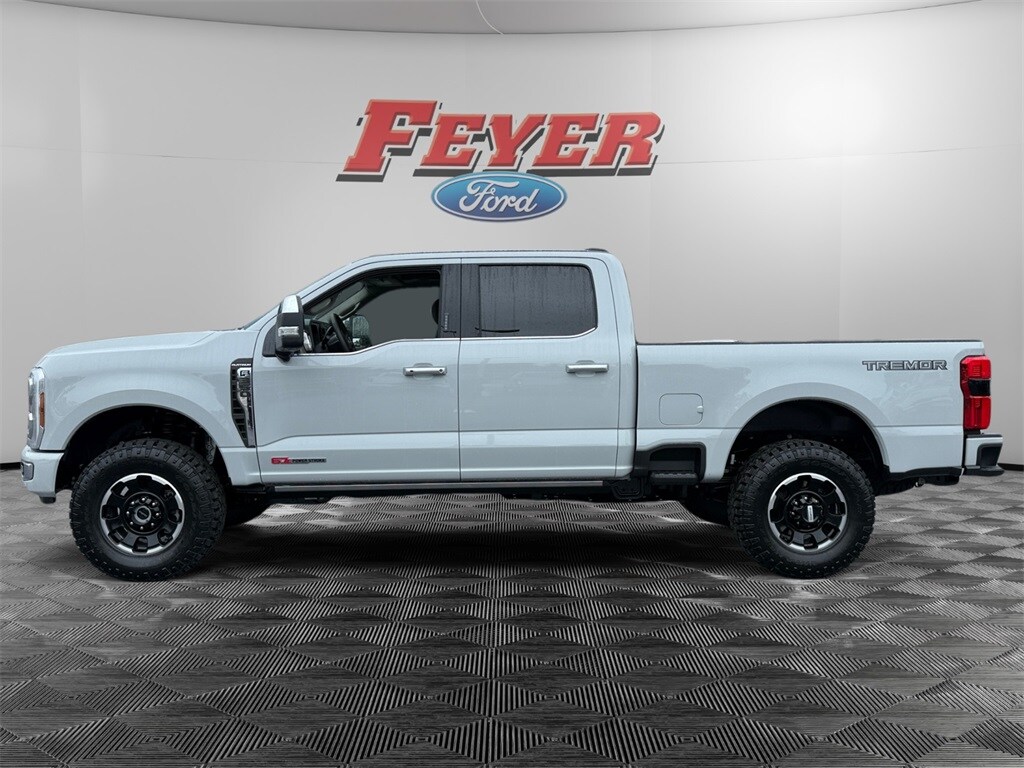 2026 Ford F-350 Platinum photo 3