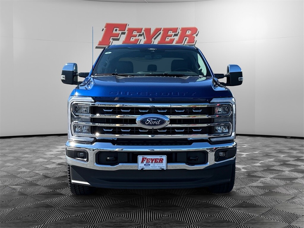 2026 Ford F-250 Lariat photo 2