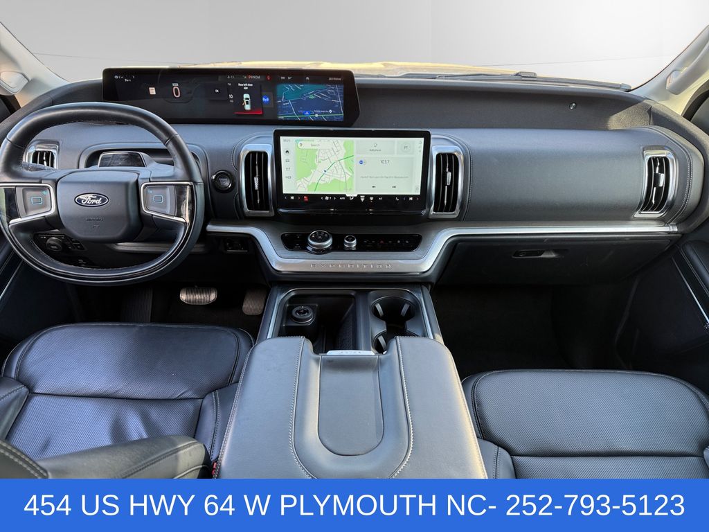 2025 Ford Expedition Platinum - Photo 10