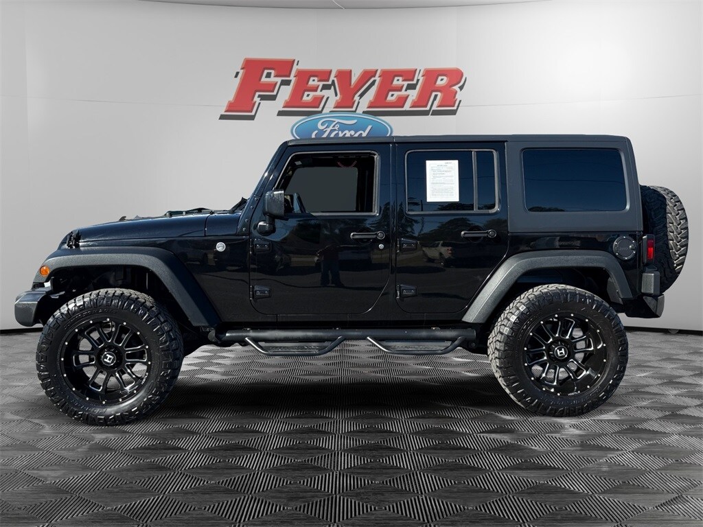 2017 Jeep Wrangler Unlimited Sport photo 2