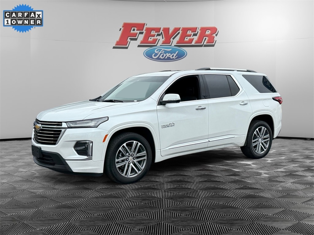 2023 Chevrolet Traverse High Country's photo