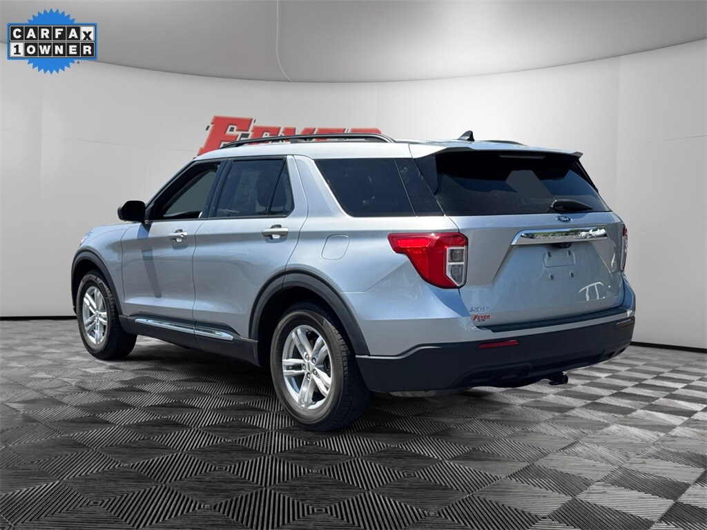 2022 Ford Explorer XLT photo 3