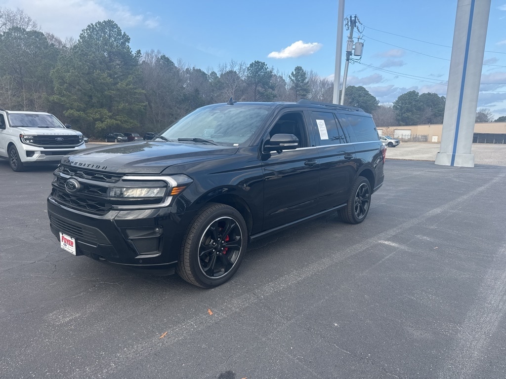 2024 Ford Expedition Limited's photo