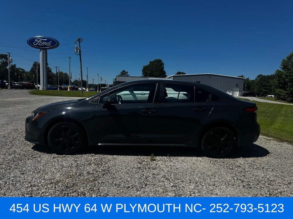 Used 2024 Toyota Corolla LE Sedan