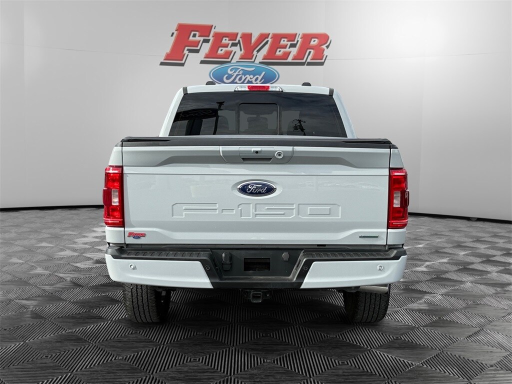 2023 Ford F-150 XLT photo 3