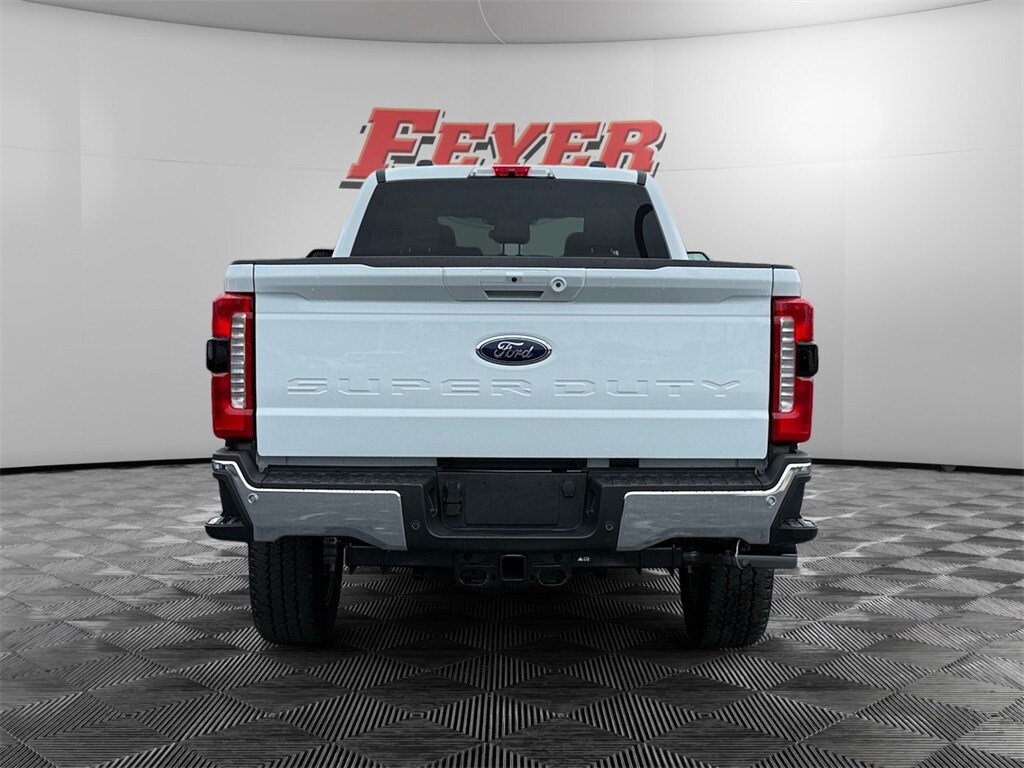 2026 Ford F-350 photo 3