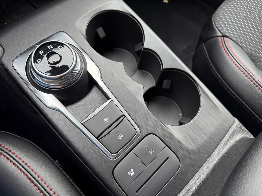 2026 Ford Escape ST-Line - Photo 22