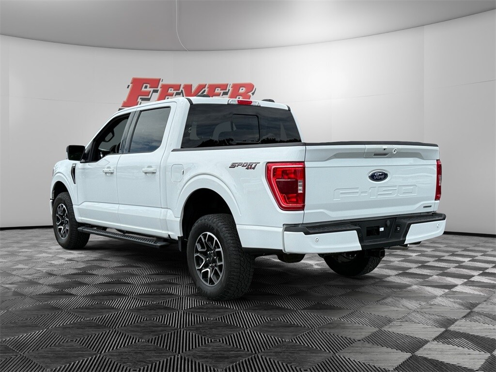 2023 Ford F-150 XLT photo 3