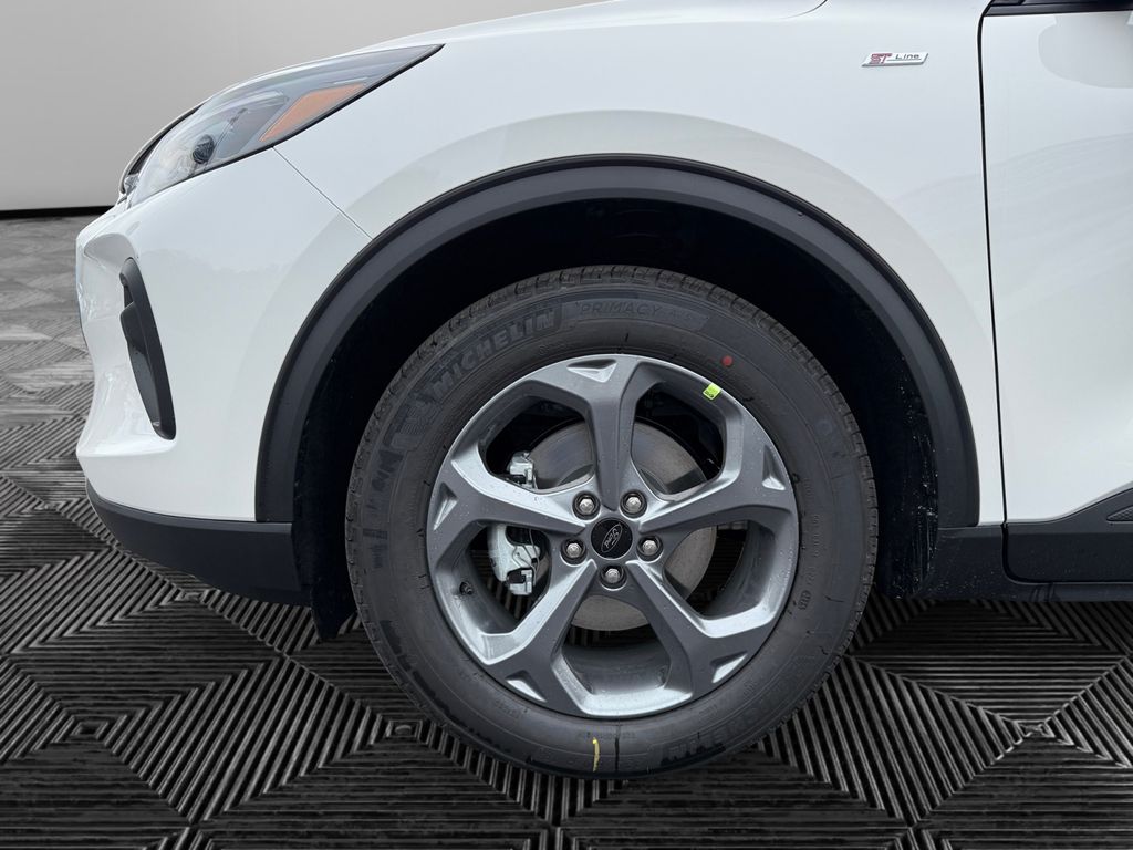 2026 Ford Escape ST-Line - Photo 9