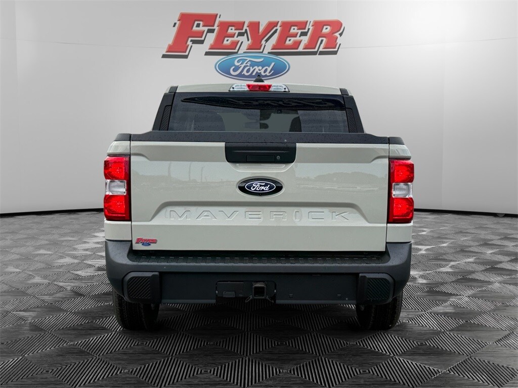 2025 Ford Maverick XLT photo 3