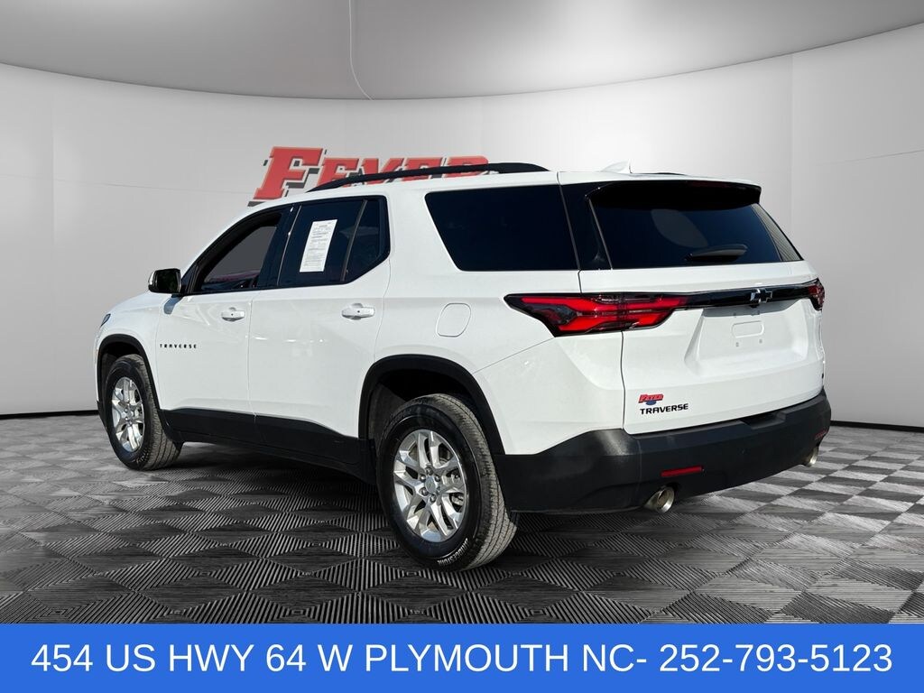 Used 2023 Chevrolet Traverse LT SUV