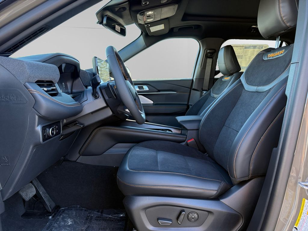 2026 Ford Explorer Tremor - Photo 13