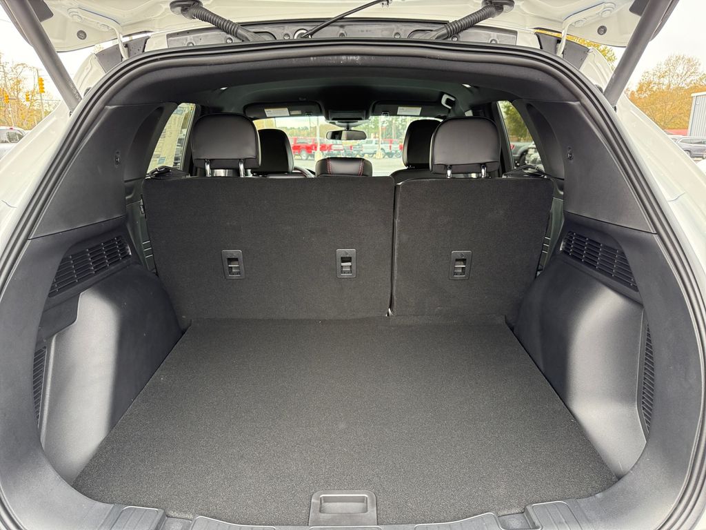 2026 Ford Escape ST-Line - Photo 17