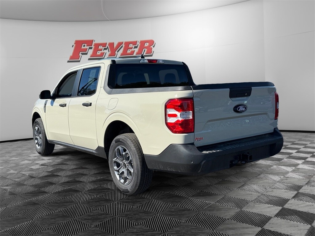2025 Ford Maverick XLT photo 3