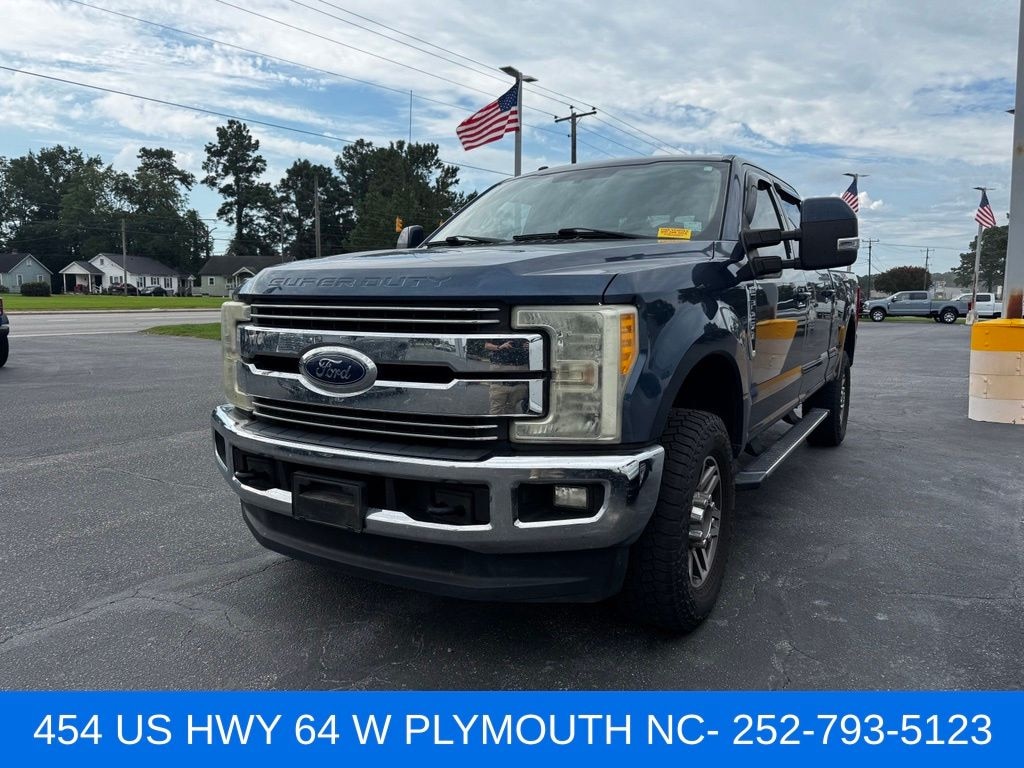 Used 2017 Ford F-250SD Lariat Truck