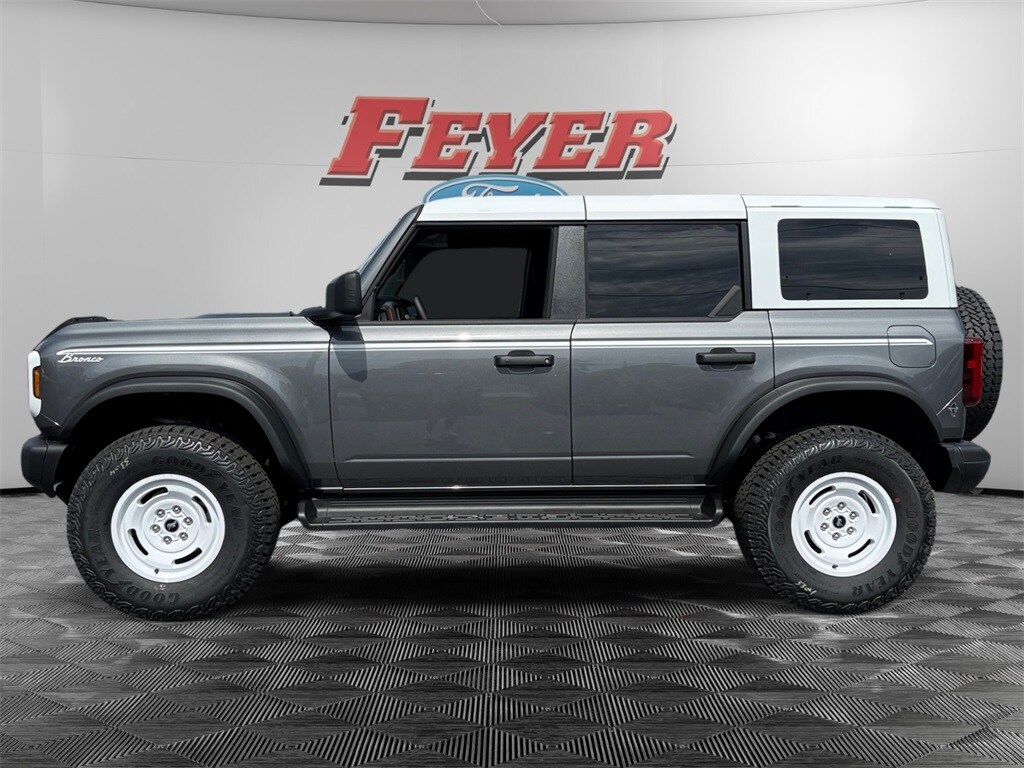 2025 Ford Bronco Heritage First Edition photo 2