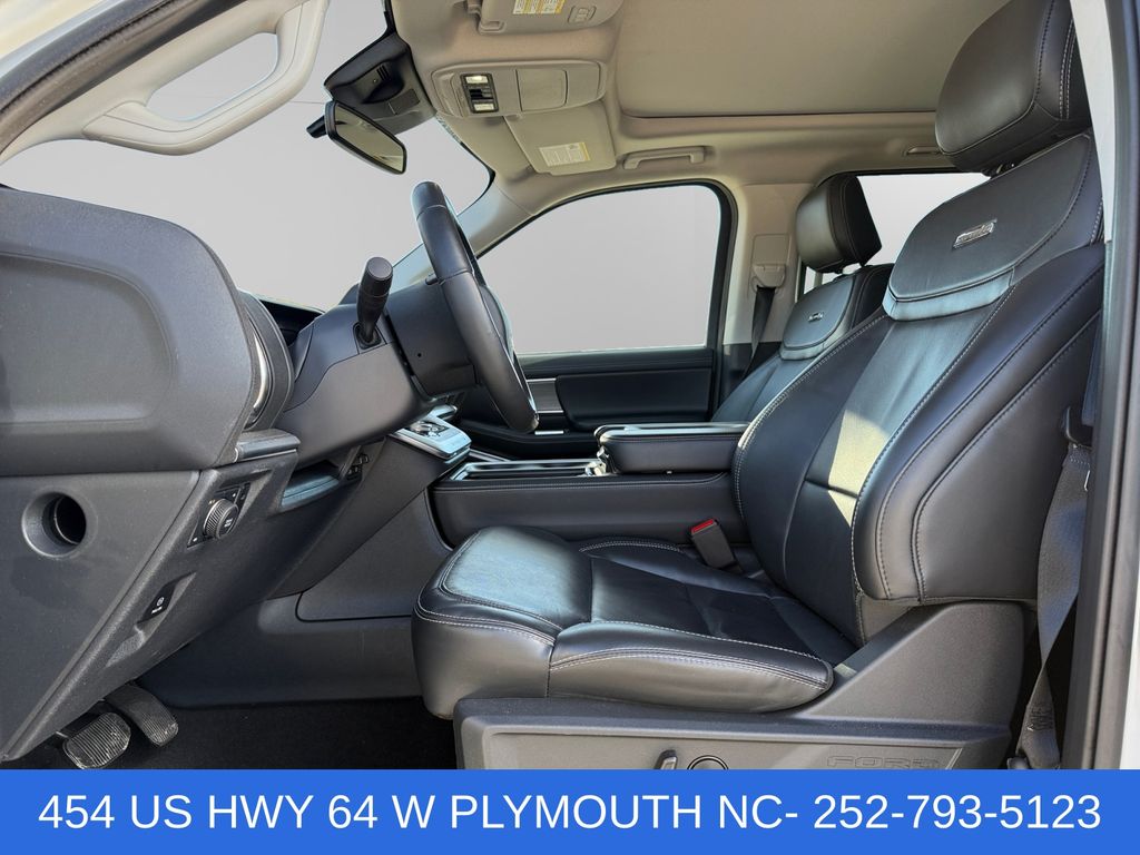 2025 Ford Expedition Platinum - Photo 9