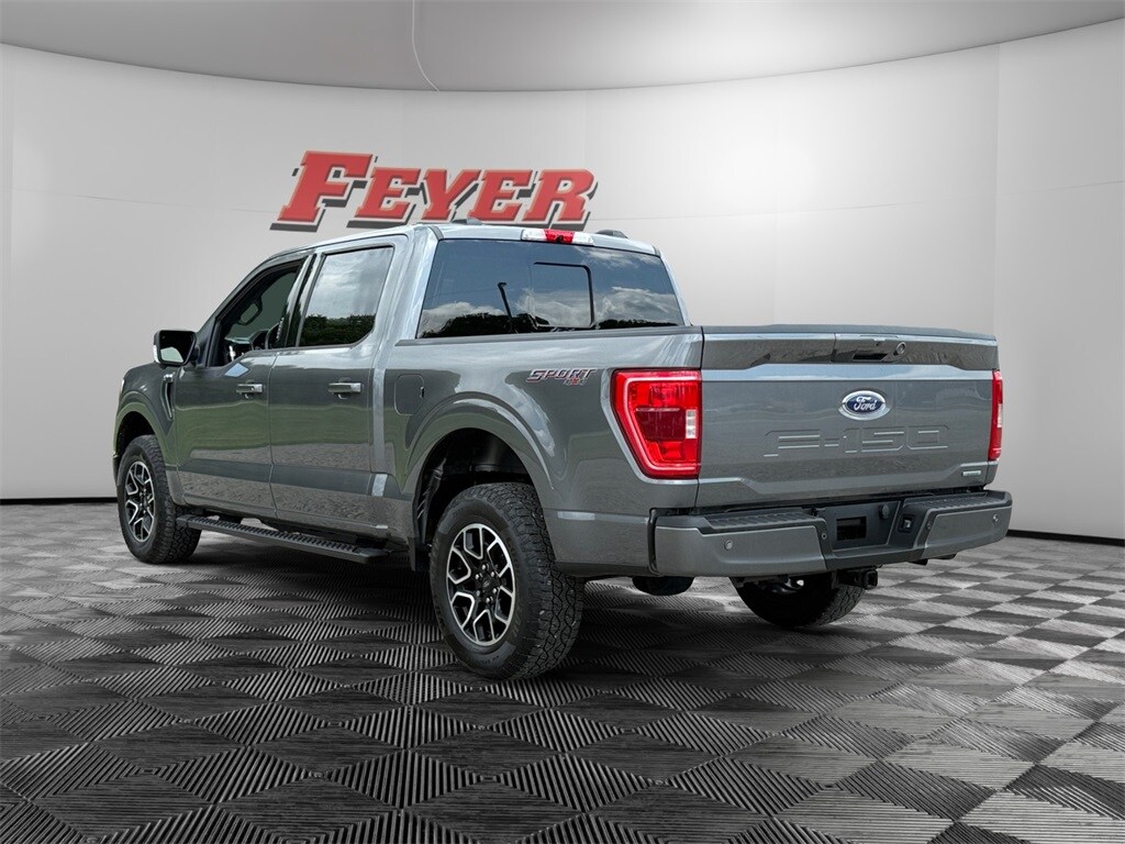 2022 Ford F-150 XLT photo 3
