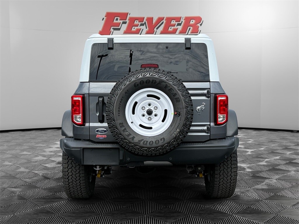 2025 Ford Bronco Heritage First Edition photo 3